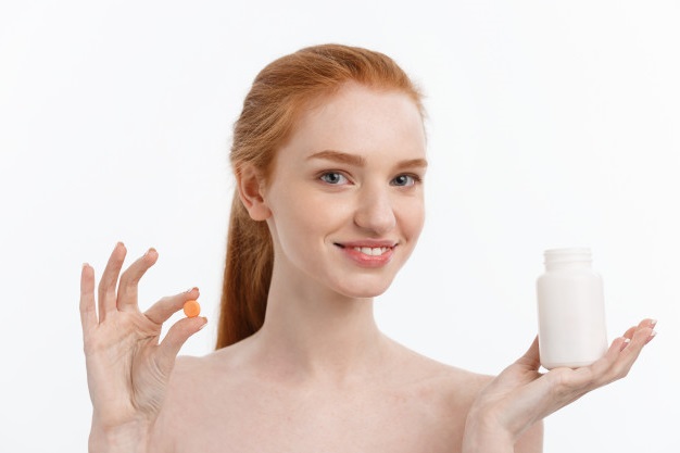 Назван витамин, который поможет облегчить протекание COVID-19